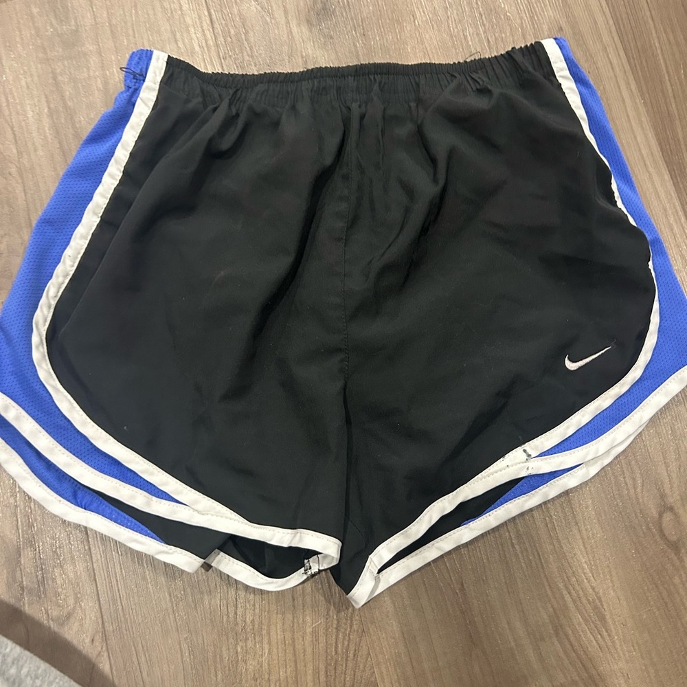 Nike Dri Fit Shorts - Picture 5 of 10